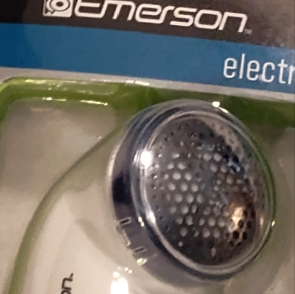 NEW! EMERSON Electric Fabric Shaver - Picture 3 of 8